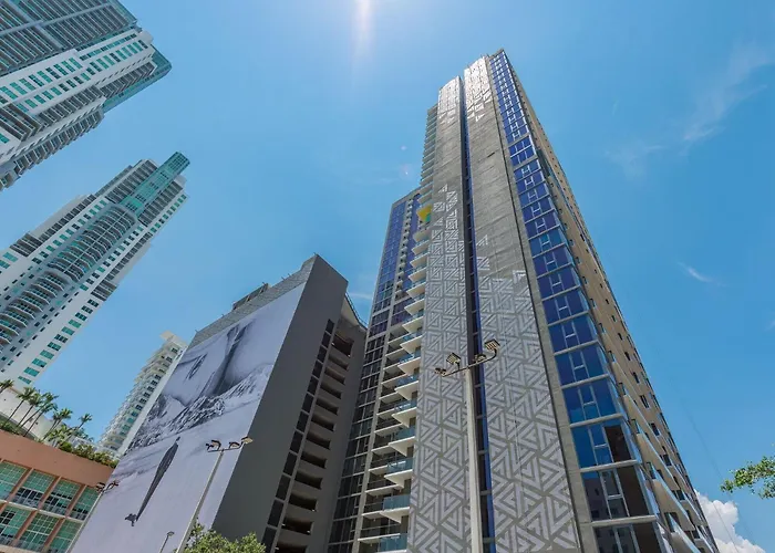 Great 3 Beds 3 Baths Appartment Downtown Miami